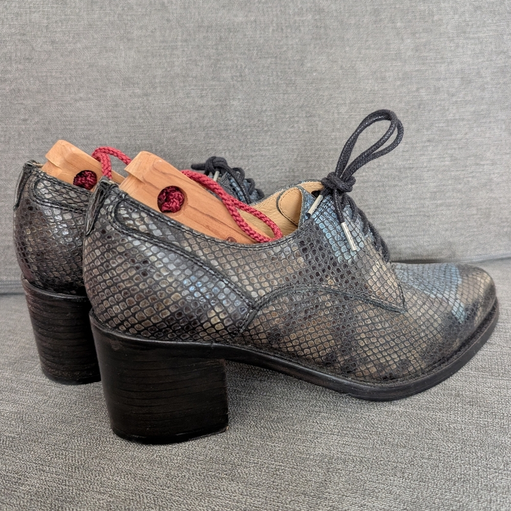 The Office Of Angela Scott | Miss Button | Mid Heel Lace Up Oxford - Picture 2 of 5